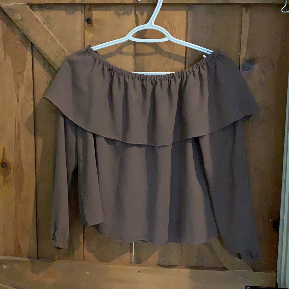 Wilfred Aritzia Off the Shoulder Shirt